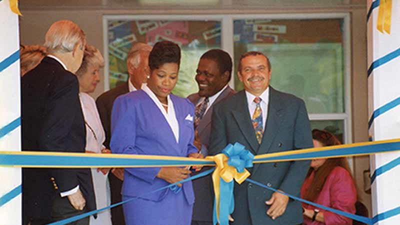 Photo of ribbon cutting ceremony.