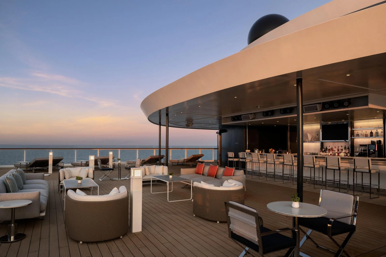 Ritz-Carlton Yacht Collection Ilma Deck Overview
