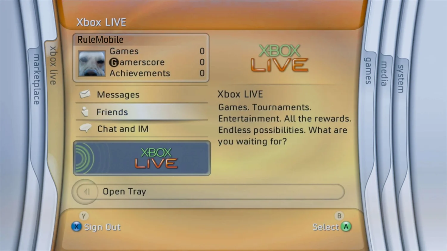 Xbox 360 Blades dashboard Xbox LIVE blade with messages and friends
