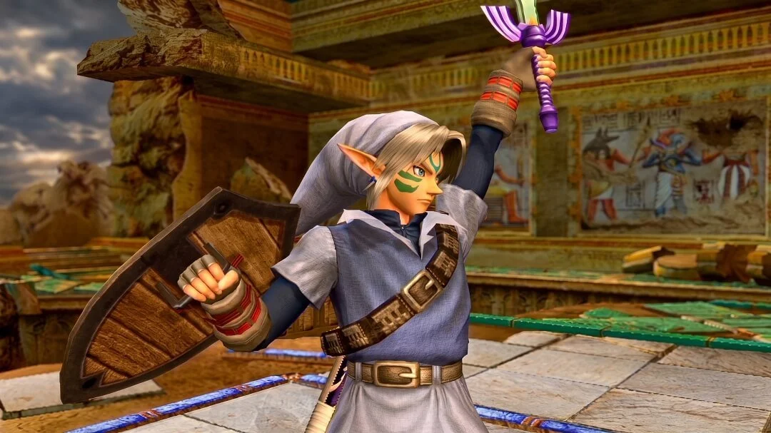 Fierce Deity Link raises his sword during a SoulCalibur II Plus victory animation