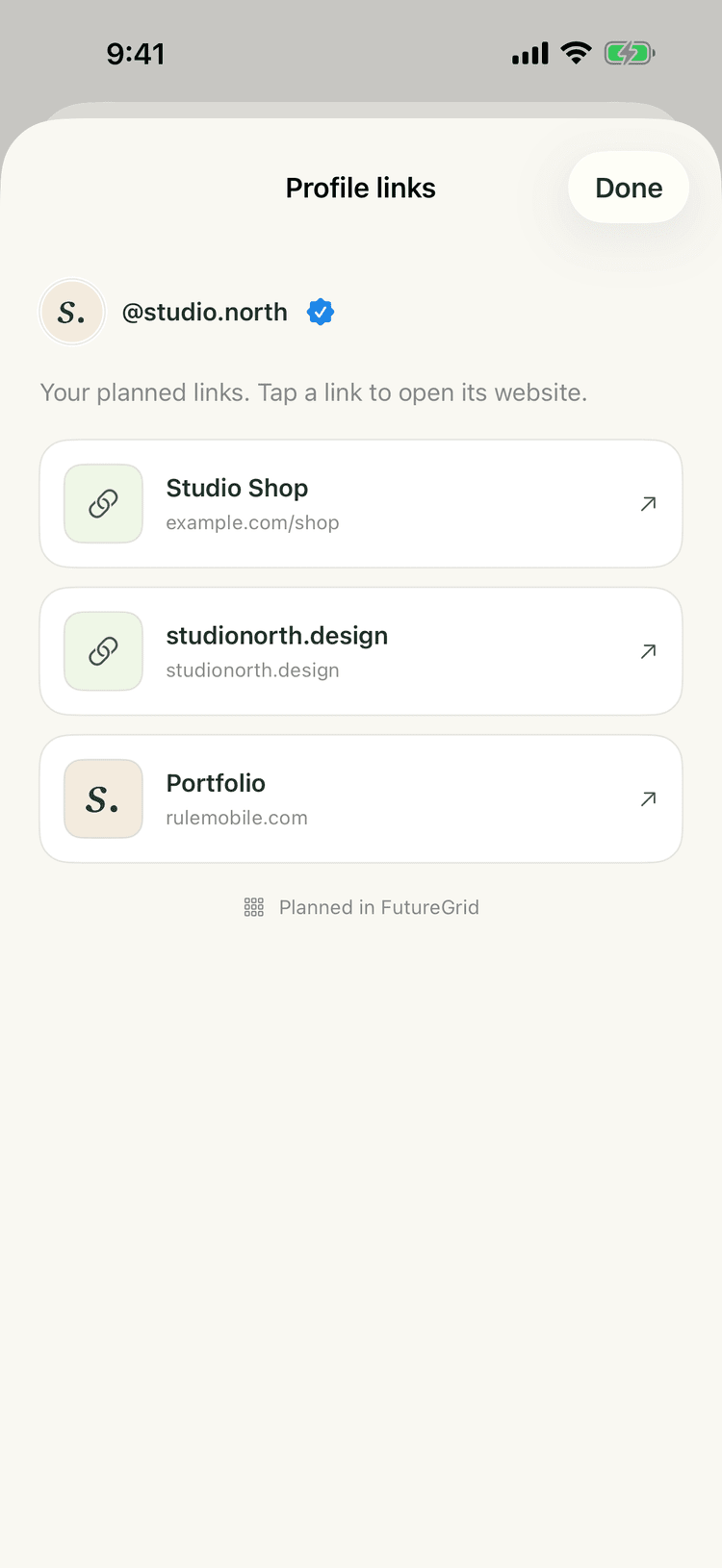 FutureGrid profile links preview showing example links and a chosen photo thumbnail.