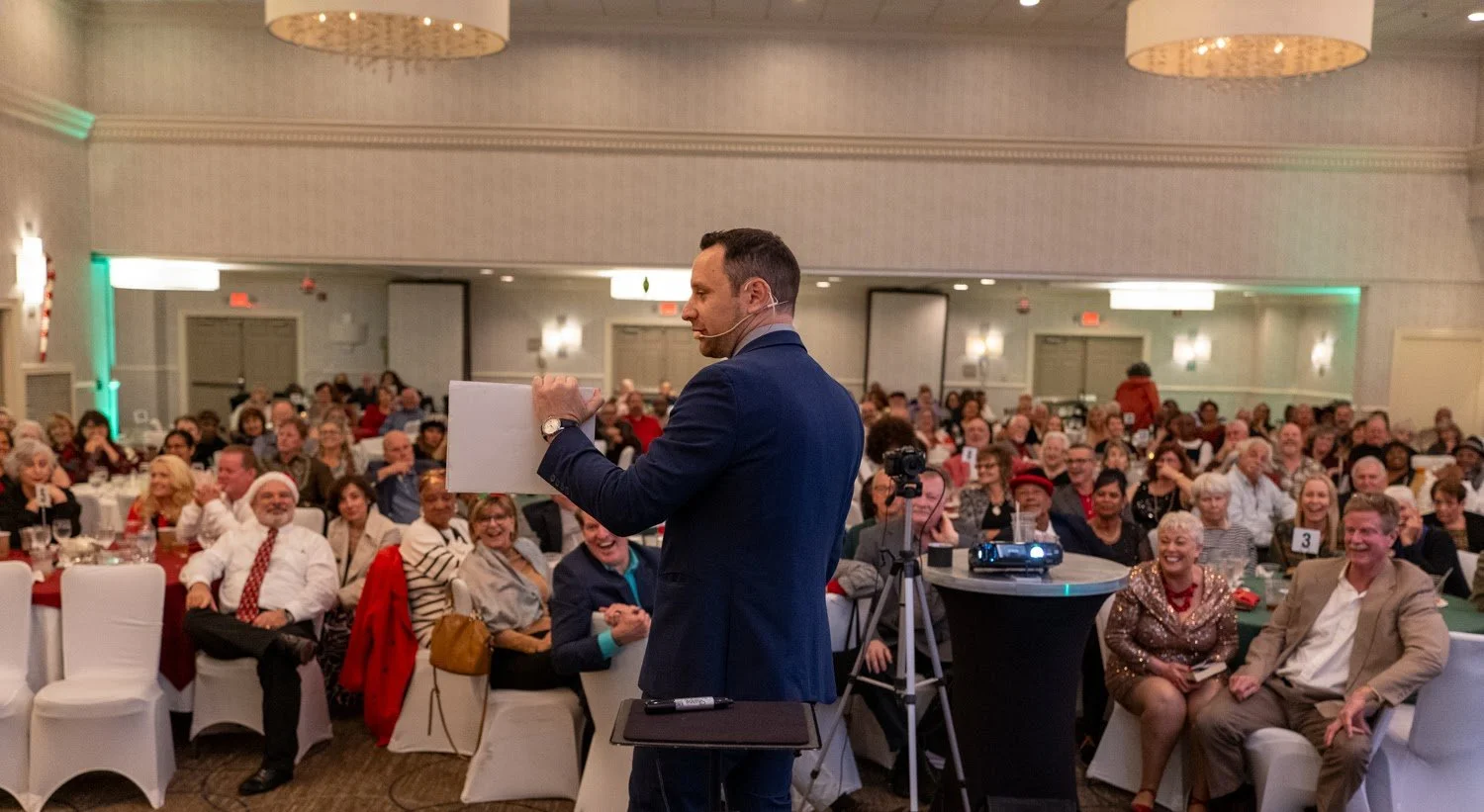 Ari Novick performing corporate magic and entertainment at an event near the Las Vegas Convention Center