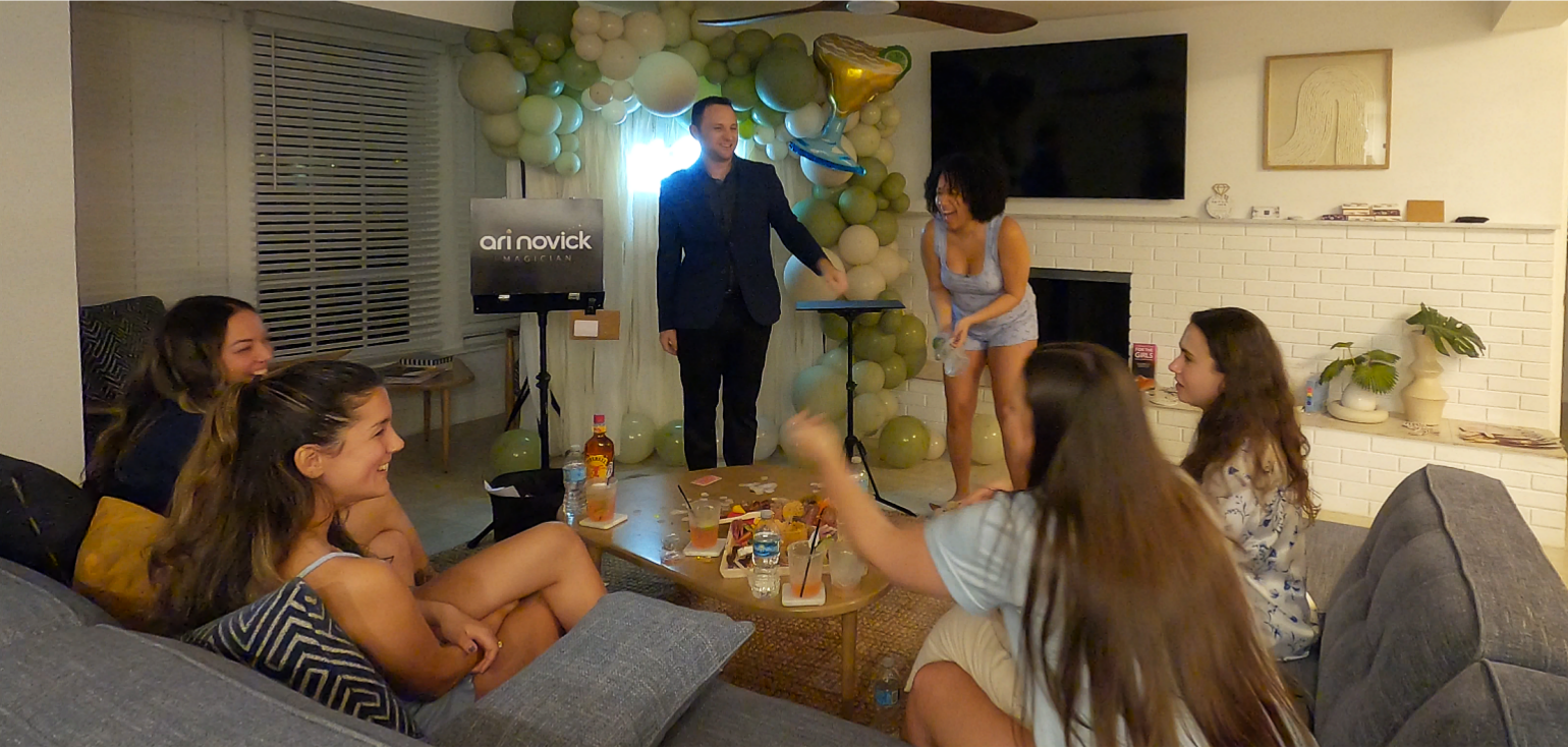 Bachelorette magician Florida cocktail hour