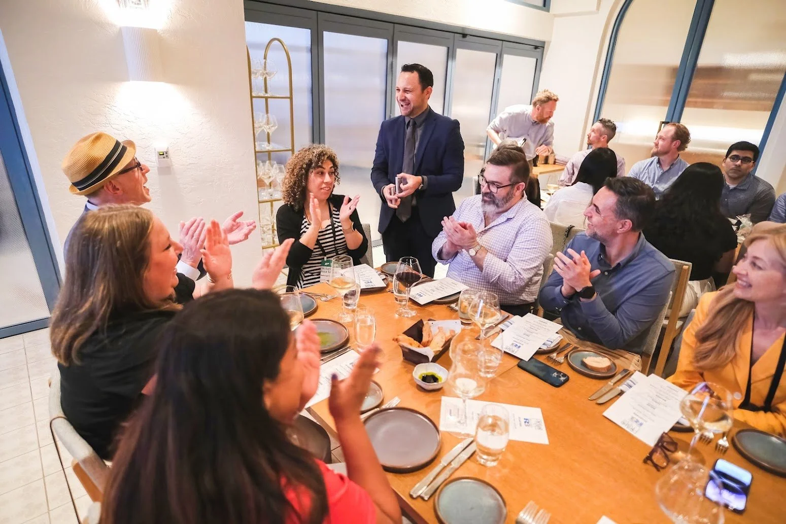Corporate magician Ari Novick entertaining guests during a corporate event in Connecticut.