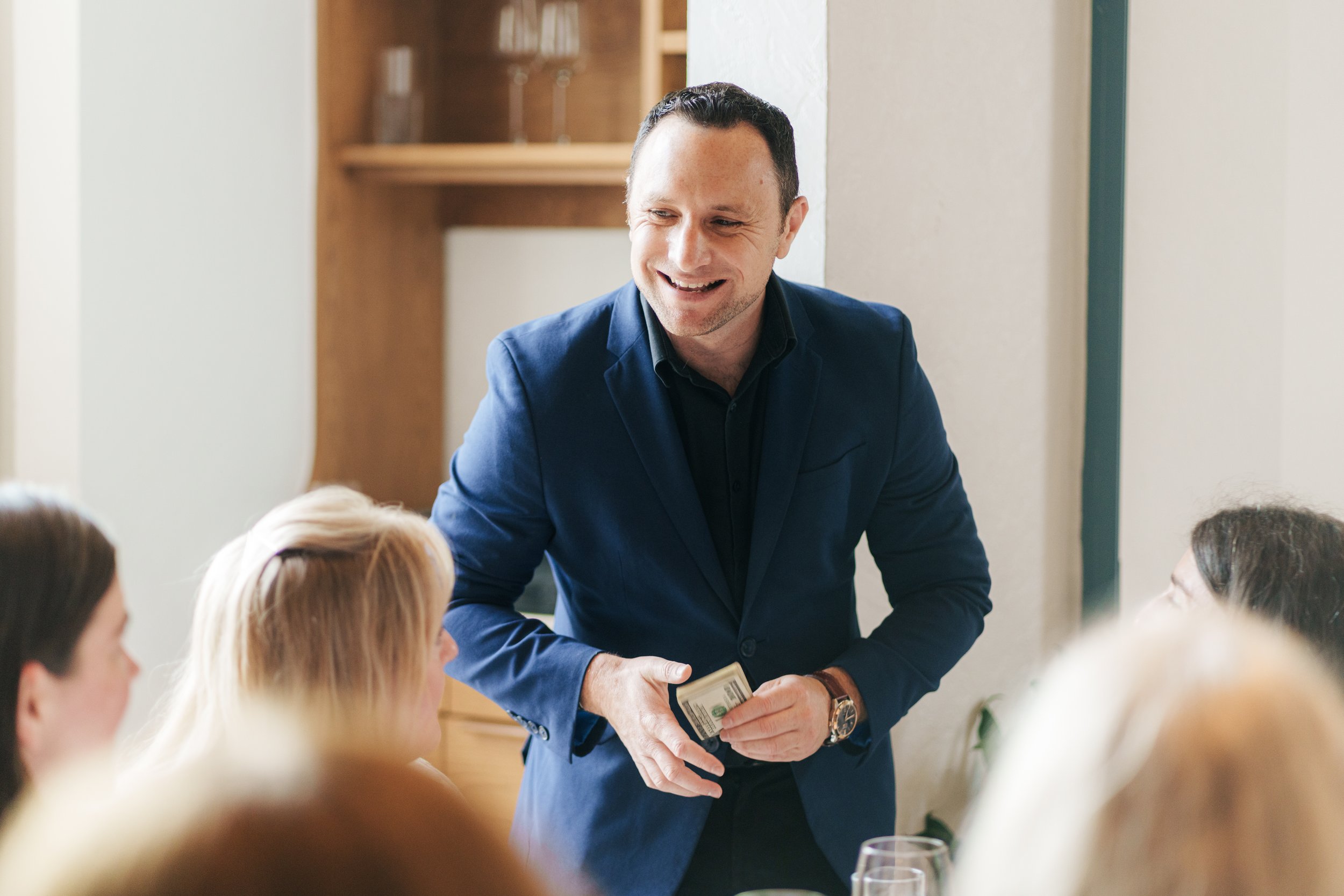 Ari Novick performing interactive corporate magic in Fort Lauderdale Florida