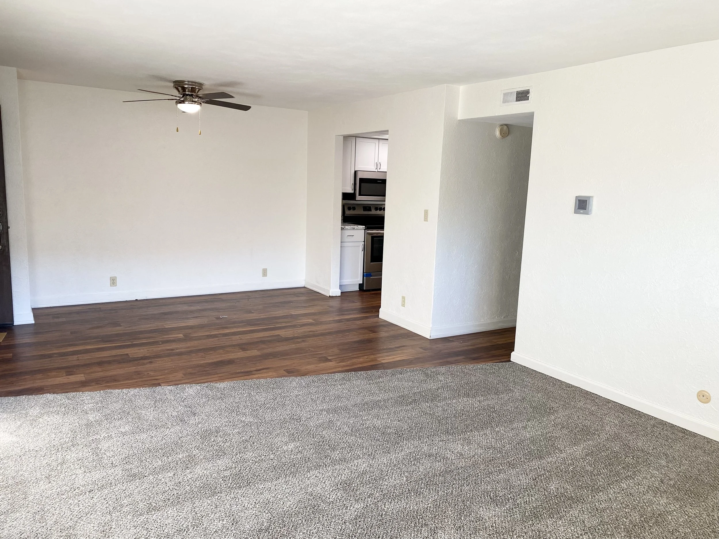 The Flats at Dunlap living room