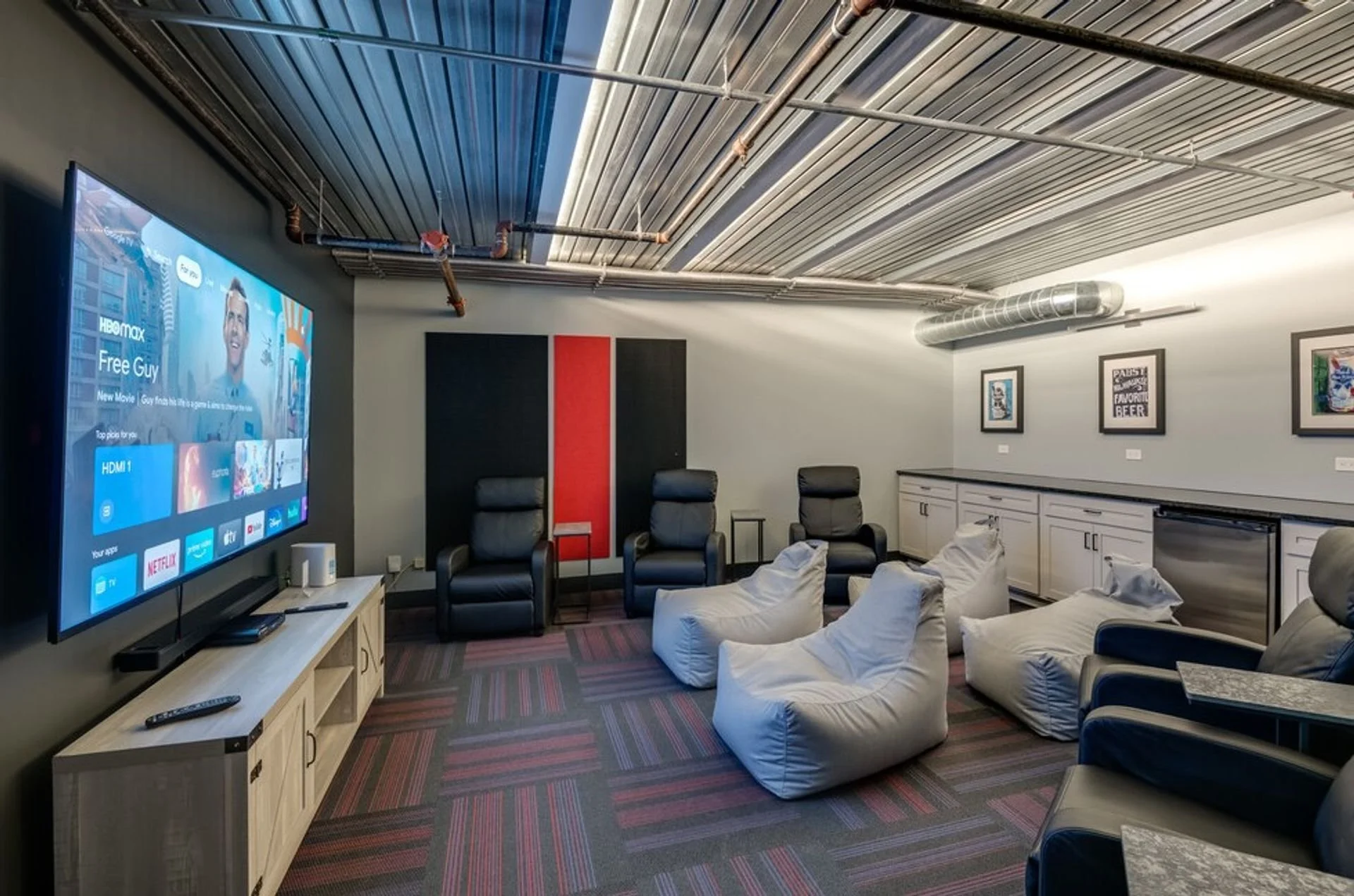 The Malt House entertainment room