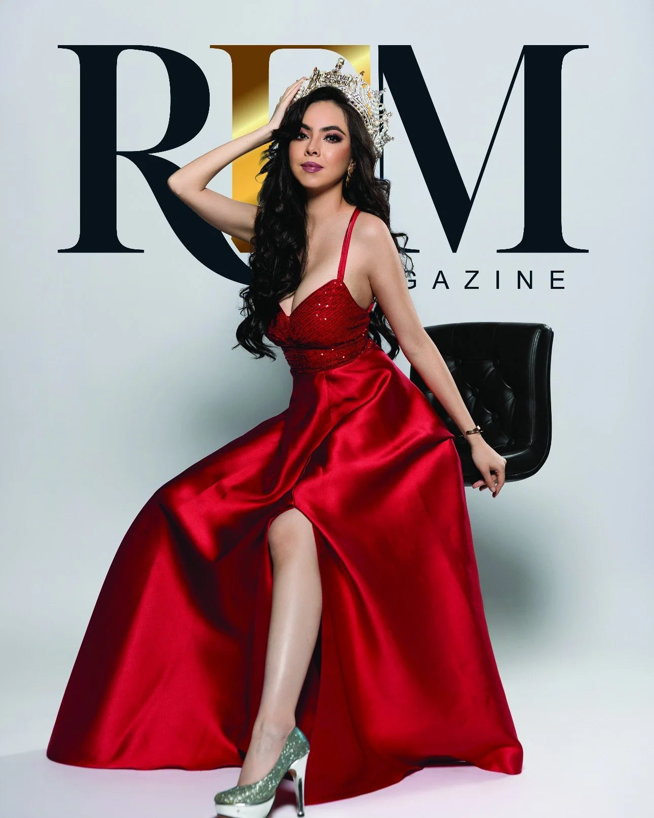 Portada de RFM Magazine edición 262 con Luz Estrella Corona