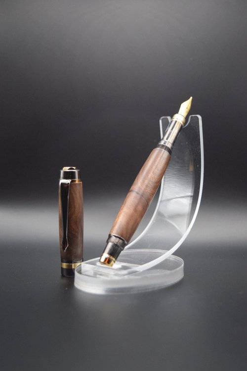 Camphor Wood Fountain Pen