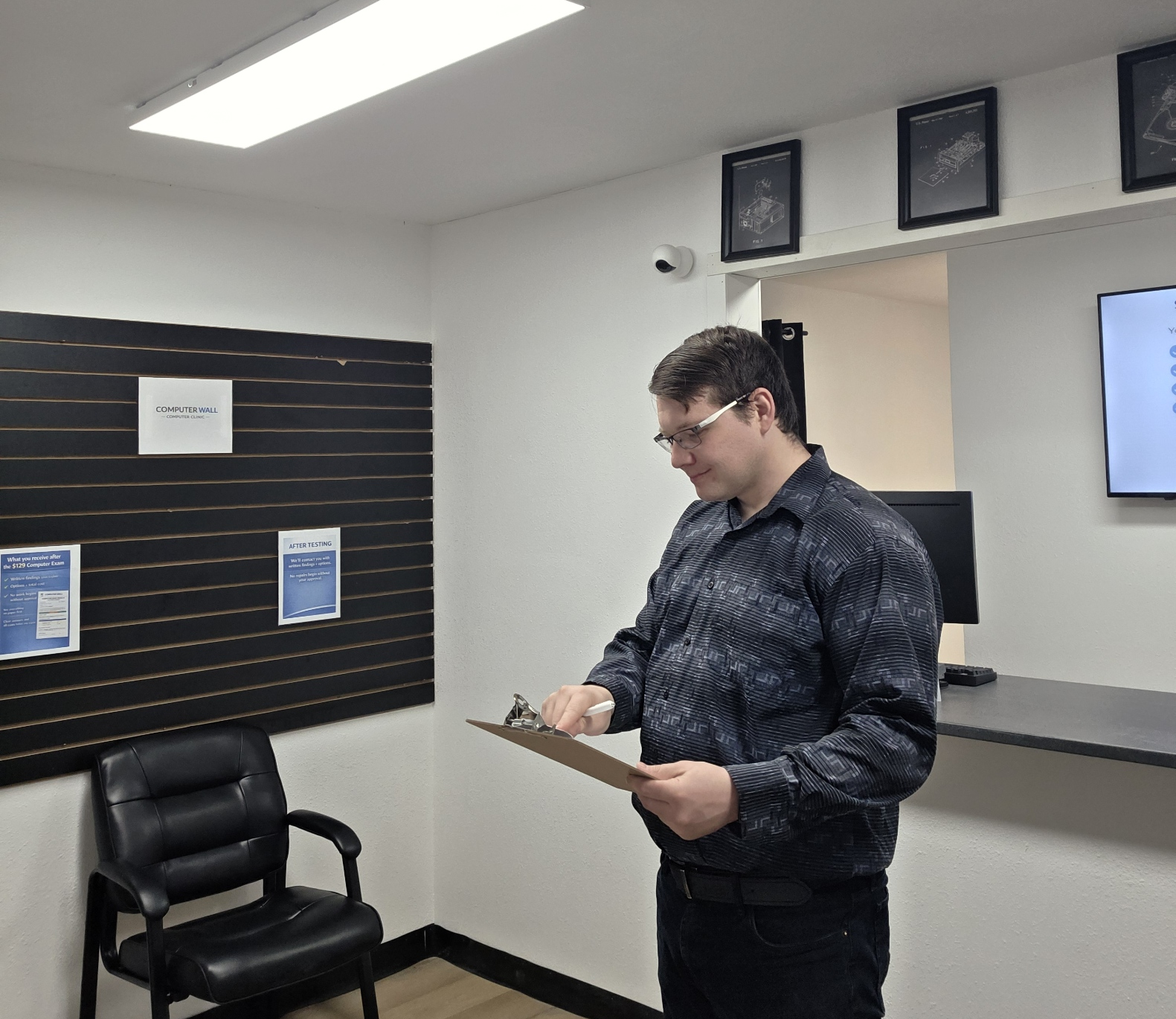 Patrick at the Computer Clinic diagnostic bench