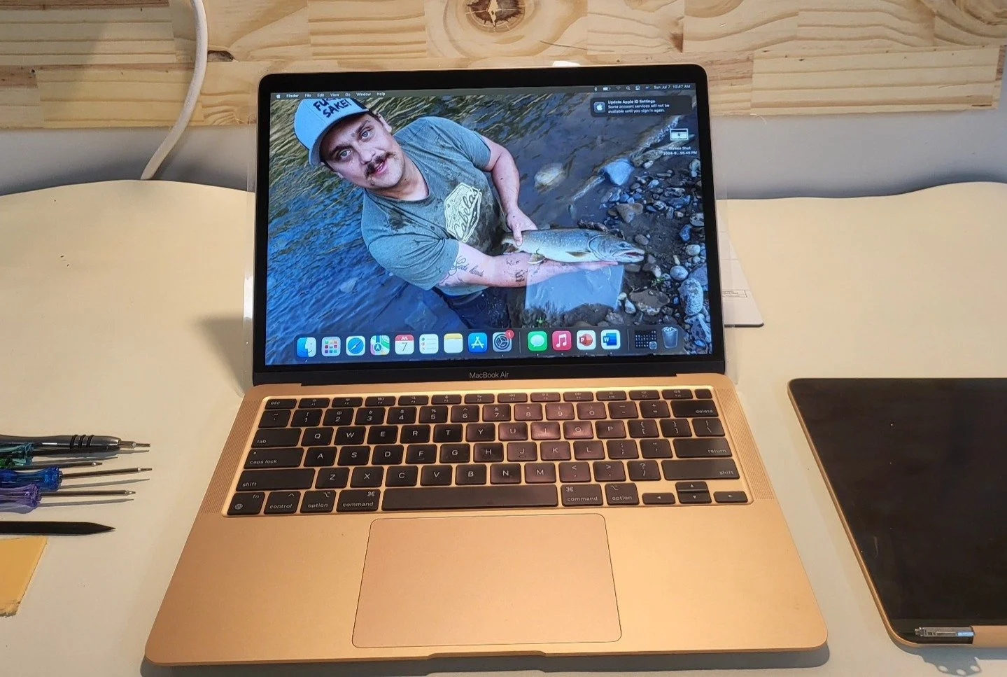 MacBook repair at Computer Wall in Stony Plain