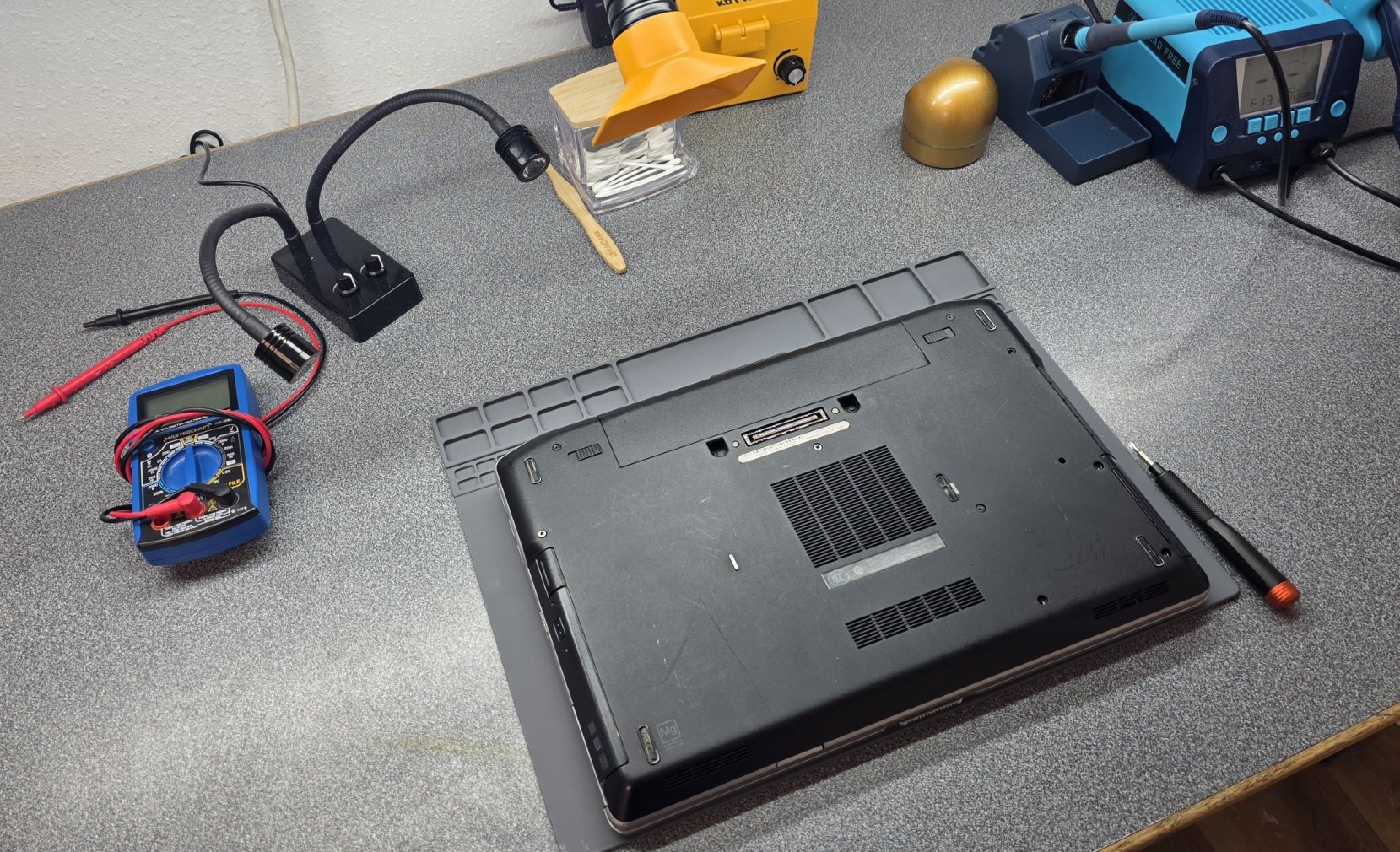 Computer Wall’s home-based workbench in Stony Plain for computer repair and support