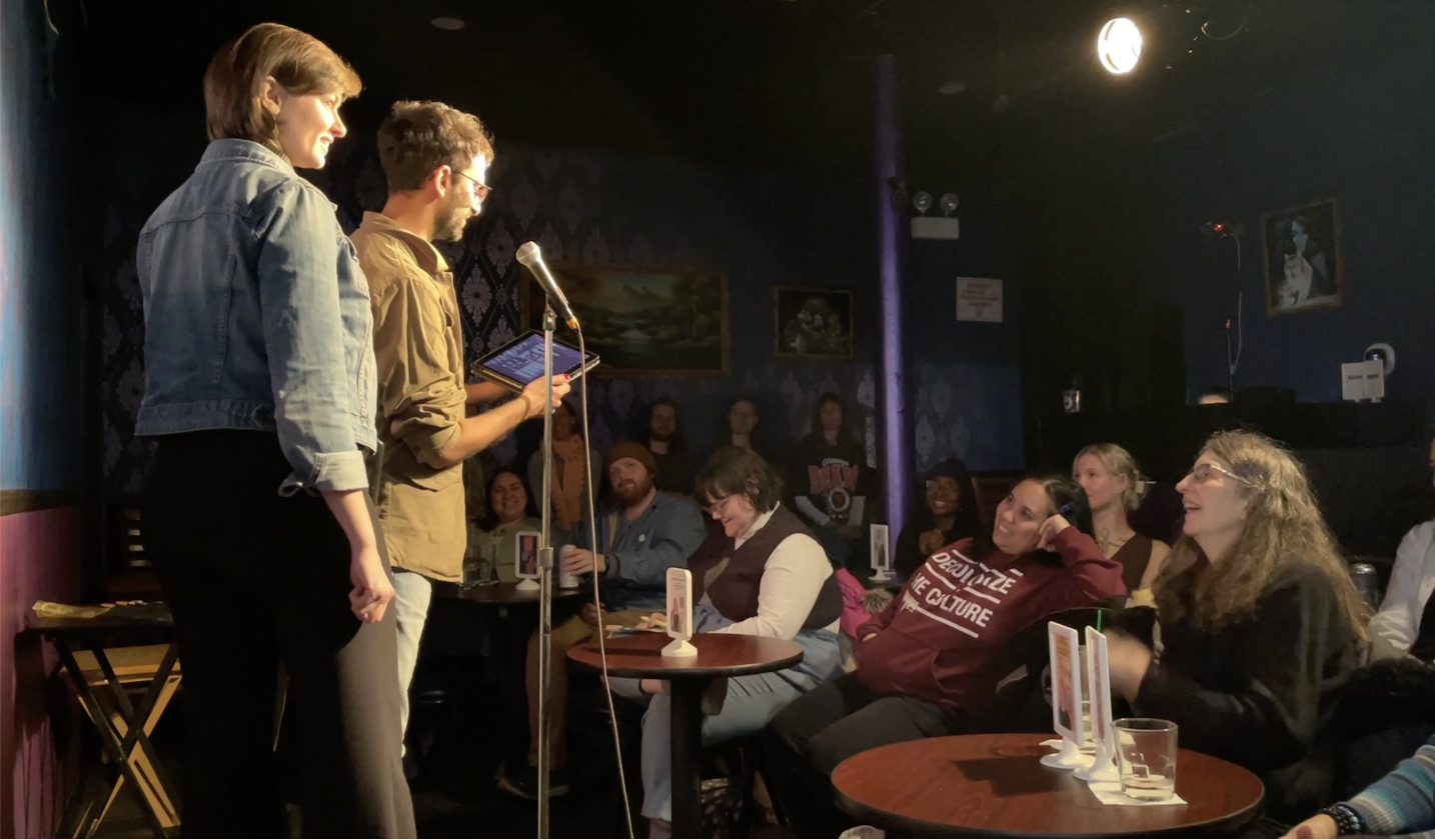 Show photo 1