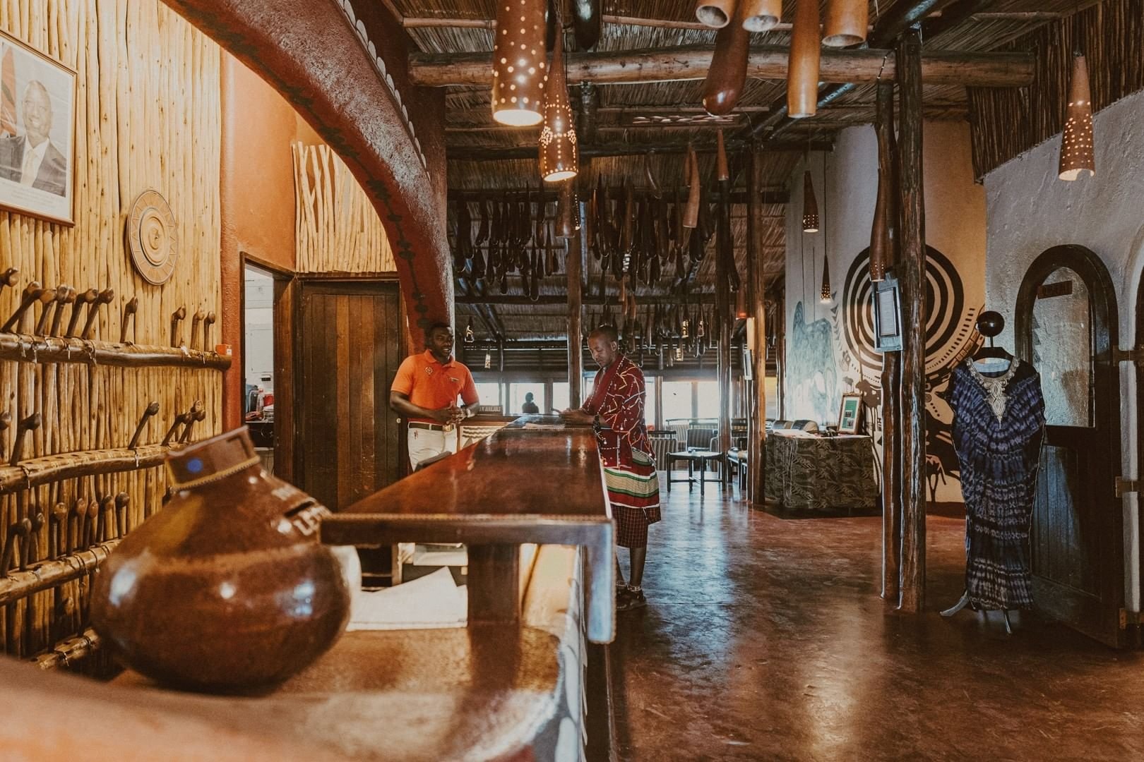 Room or suite with African decor