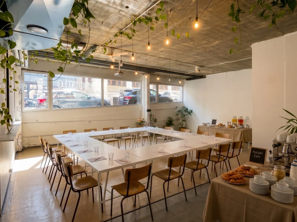 Jean-Mich' Meeting Room, 80 m², U-shaped tables with coffee break, available for rent in Geneva