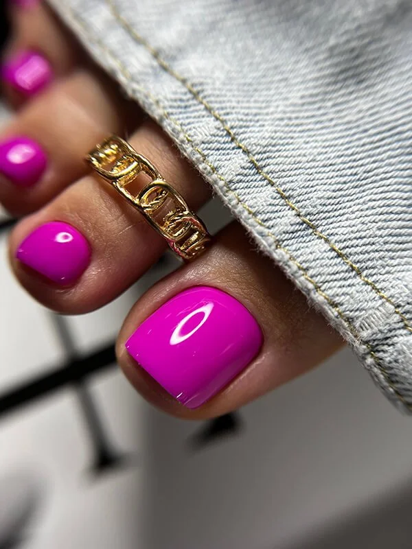 Gel pedicure at Nail House USA