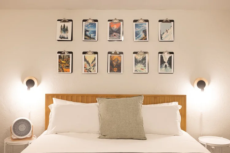 King bed in room 105