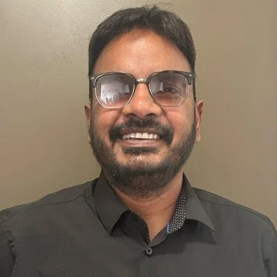 Siddharth Sharma (David Smith)