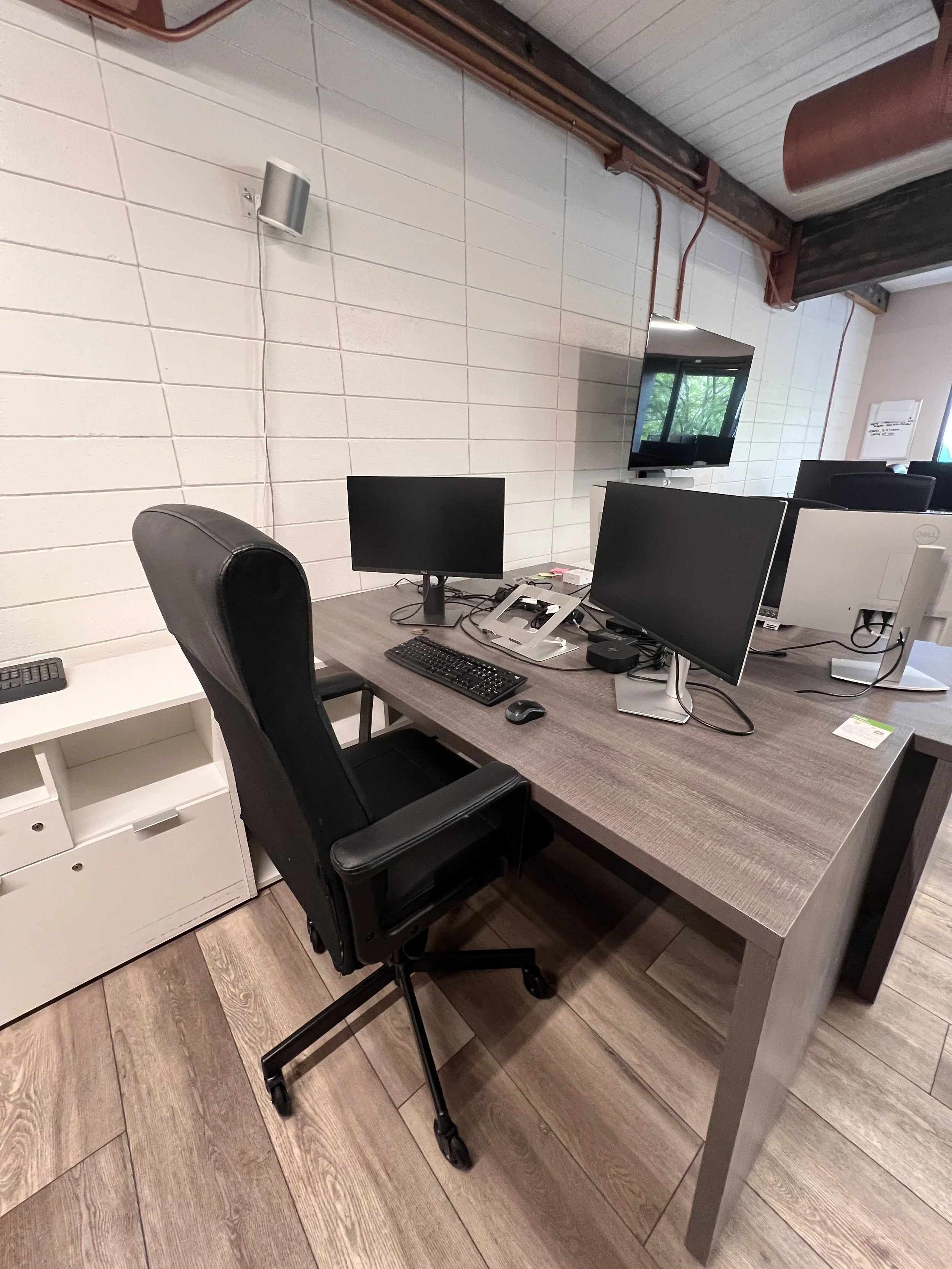 Desk E
