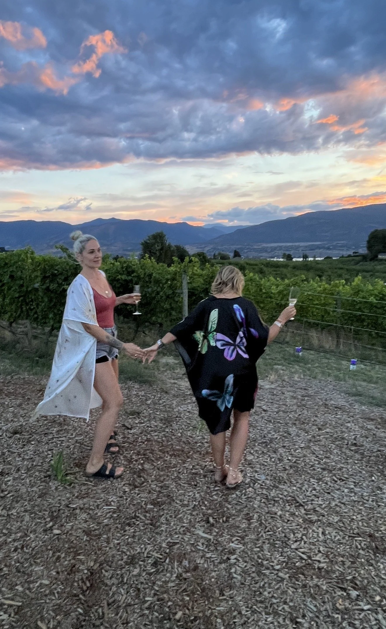 Marina and Jane in the Okanagan