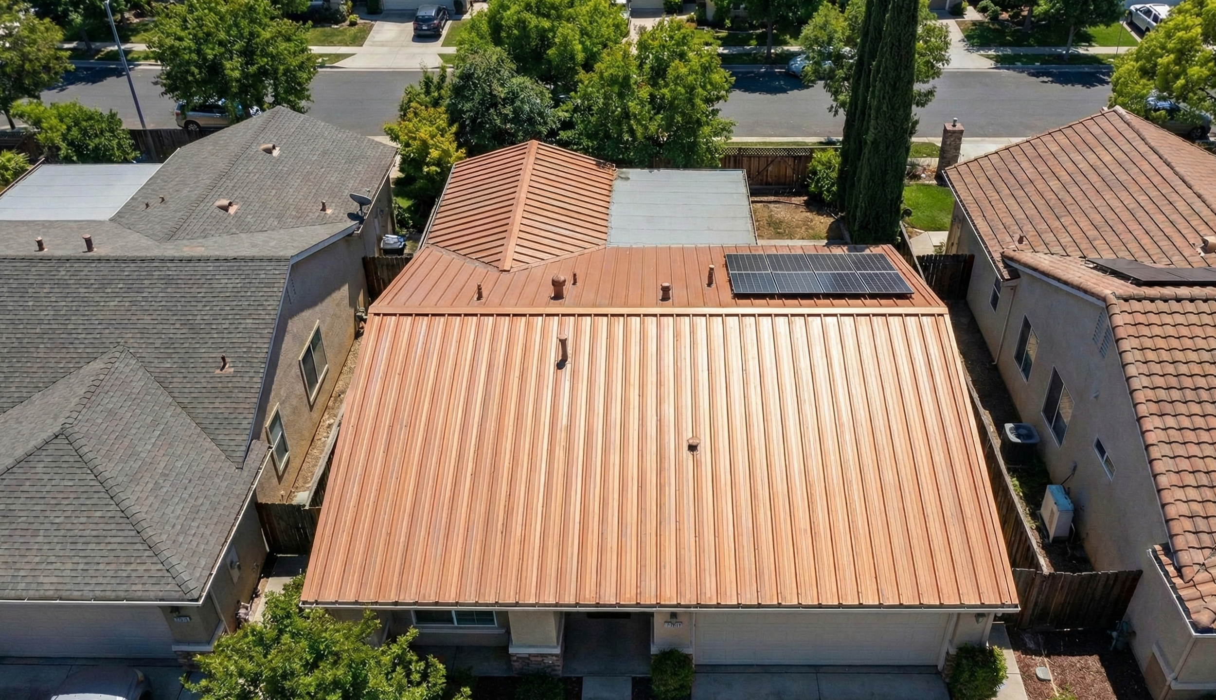 Metal roofing installation in the Golden Horseshoe region