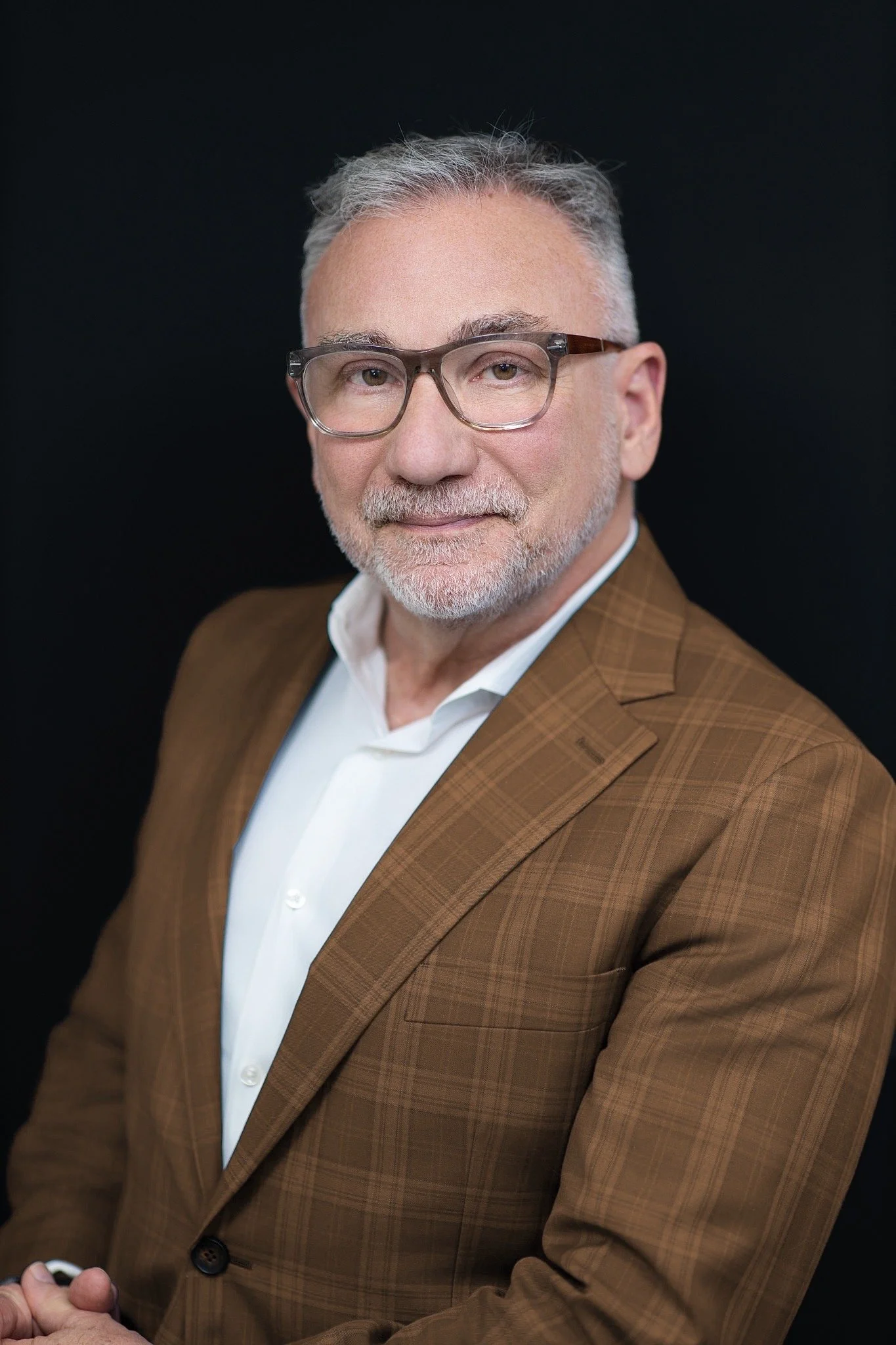 Dr. William B. Zinney, Director of Regenerative Aesthetics at Zinovations