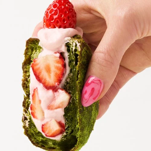 Oishii Match Strawberry Cream