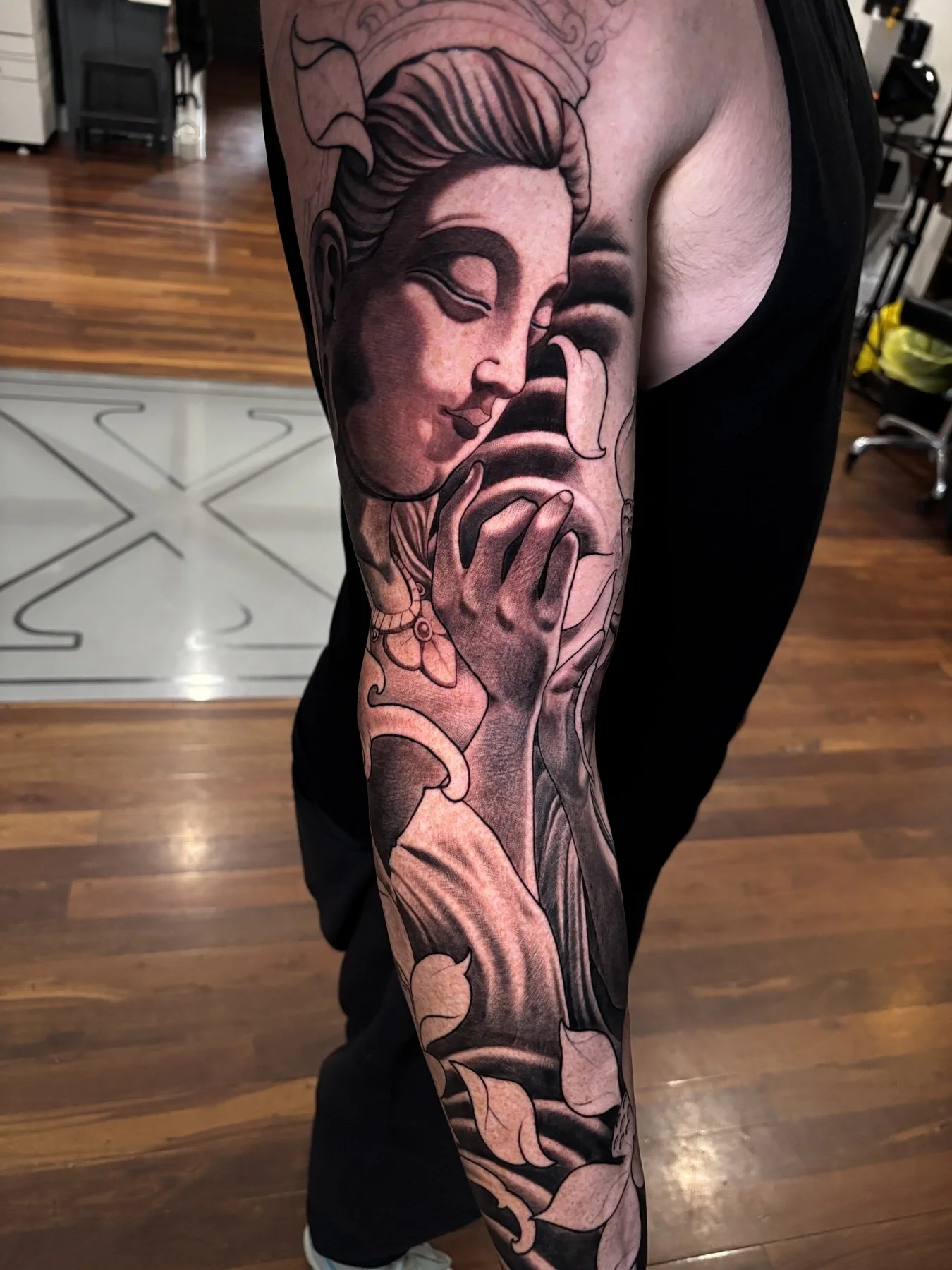 Fresh shading on the Buddha figure and surrounding background