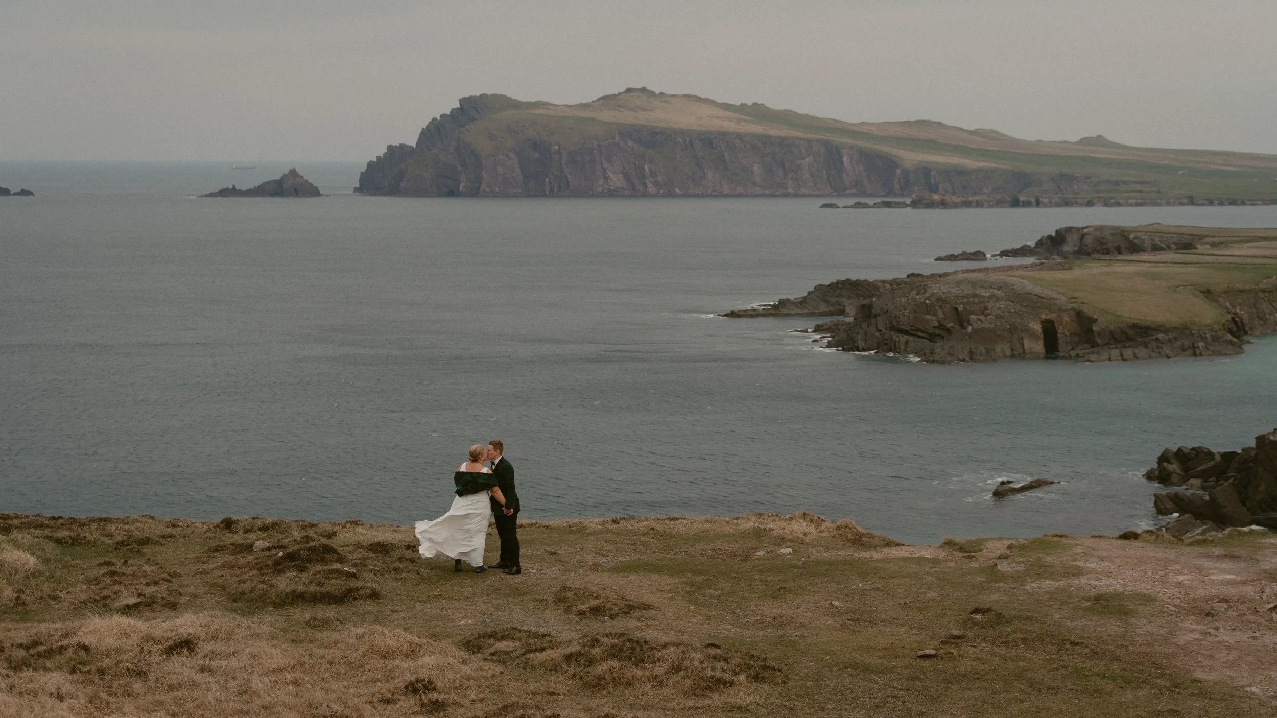 Mollie and Ryan - Dunquin Pier