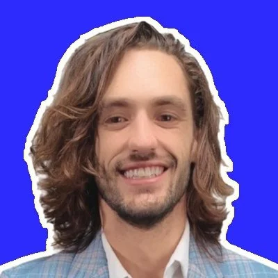 Logan Winn headshot