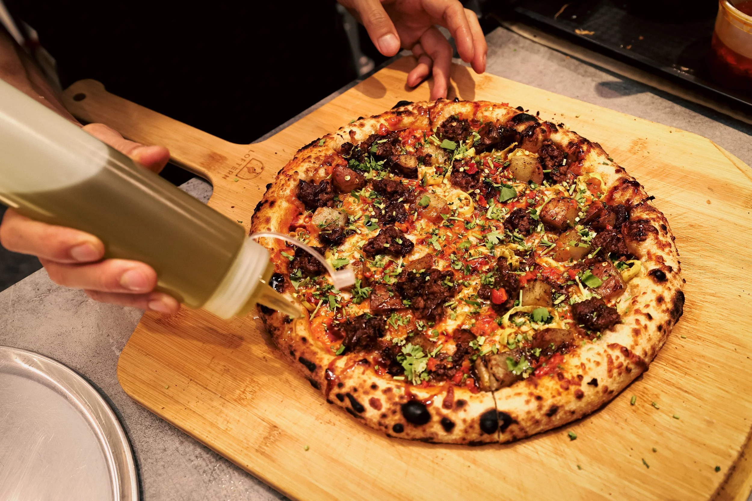 Manak-ish pizza