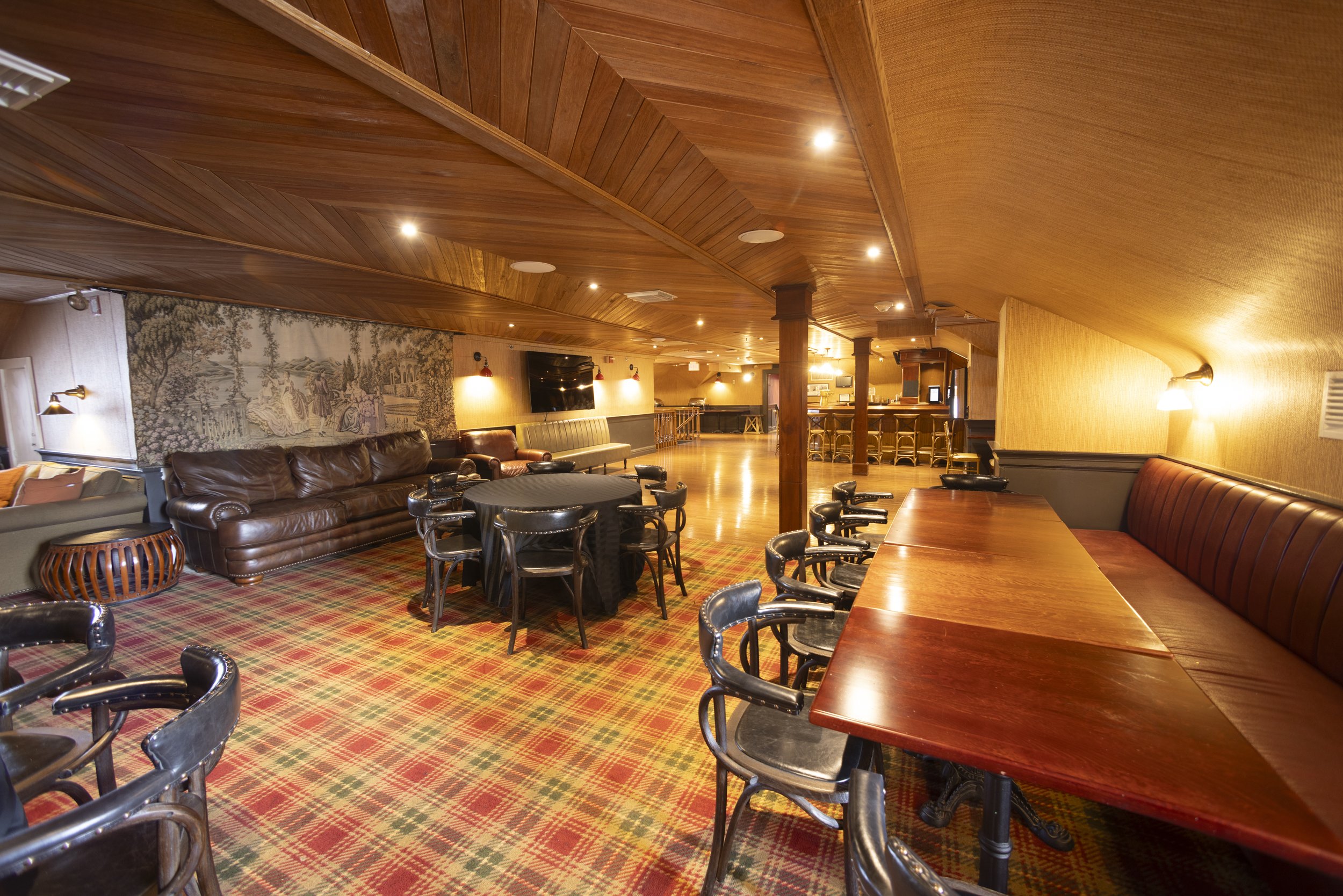 The Mansion Speakeasy Pub