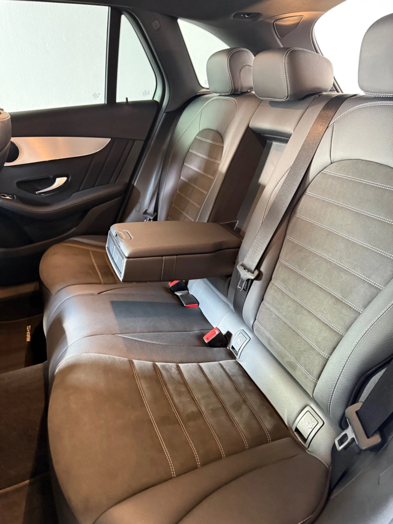 Mercedes-Benz GLC 220 d AMG Line 4MATIC – Foto 11