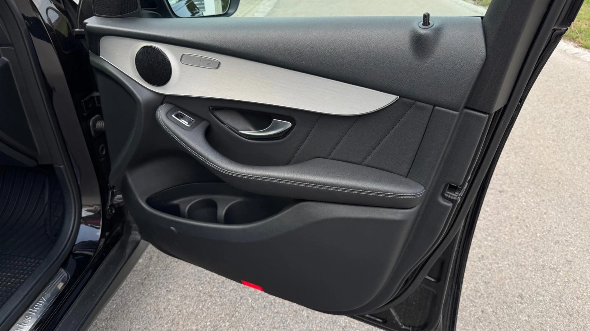 Mercedes-Benz GLC 220 d AMG Line 4MATIC – Foto 13