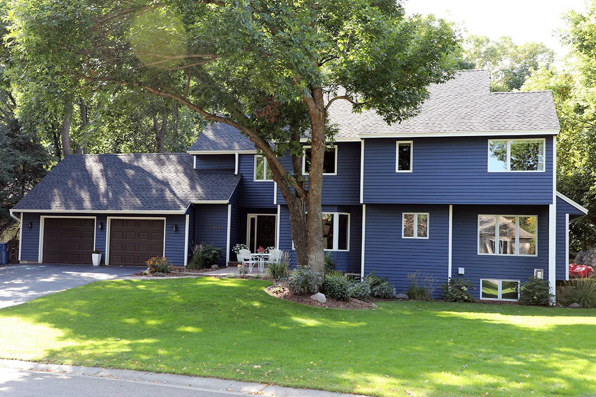 Advanced Roofing and Siding Inc. Twin Cities Minnesota exterior home improvement project showing completed roofing and siding installation