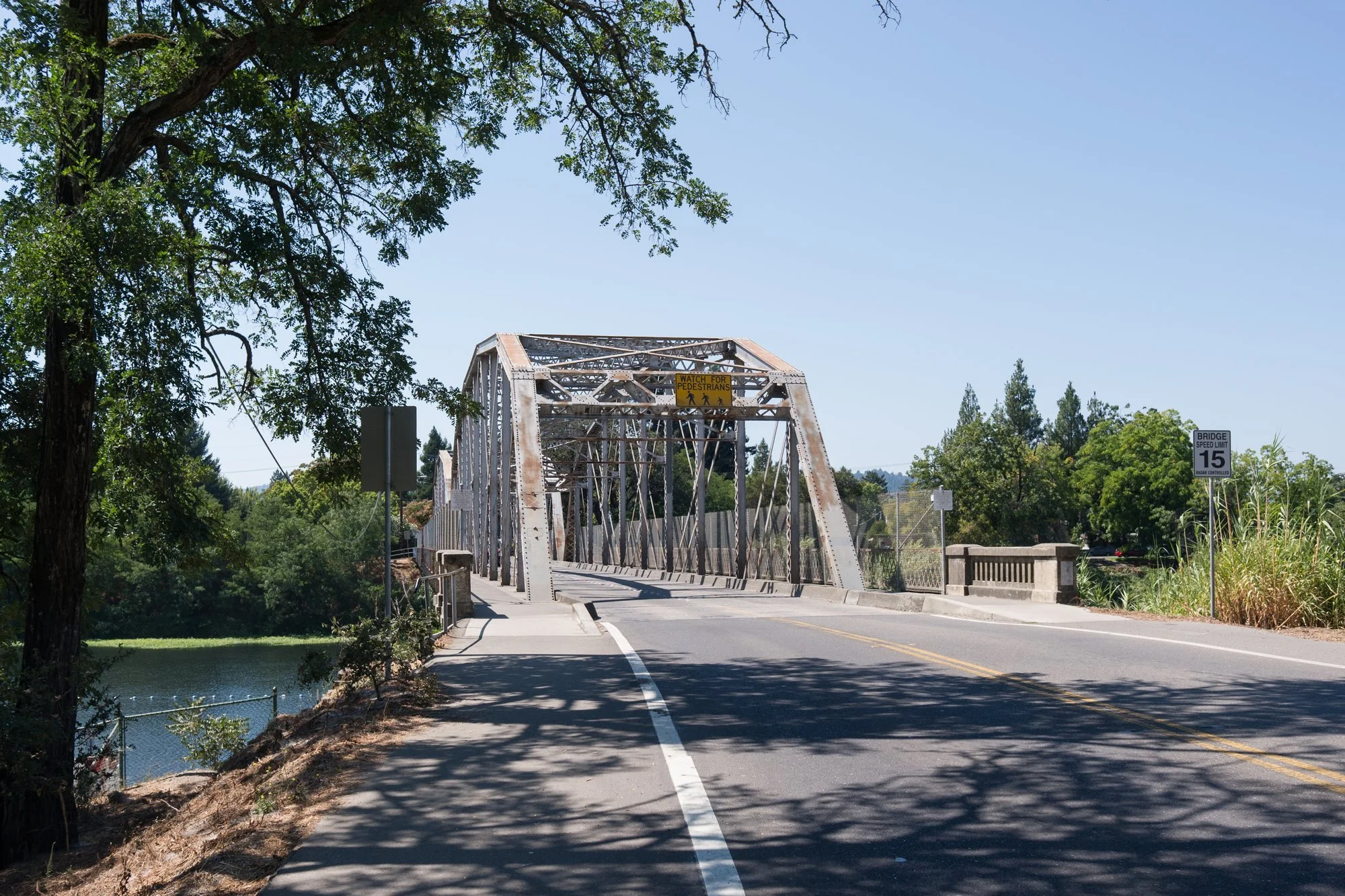 Healdsburg Memorial Bridge, a steel truss bridge over the Russian River