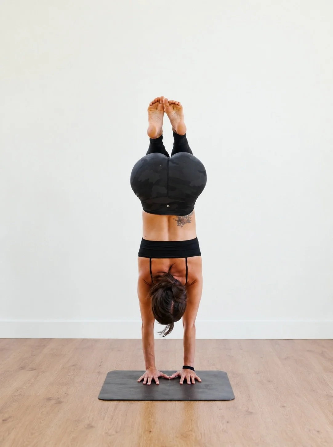 Travail de l'équilibre sur les mains, cours de Handstand à Nantes