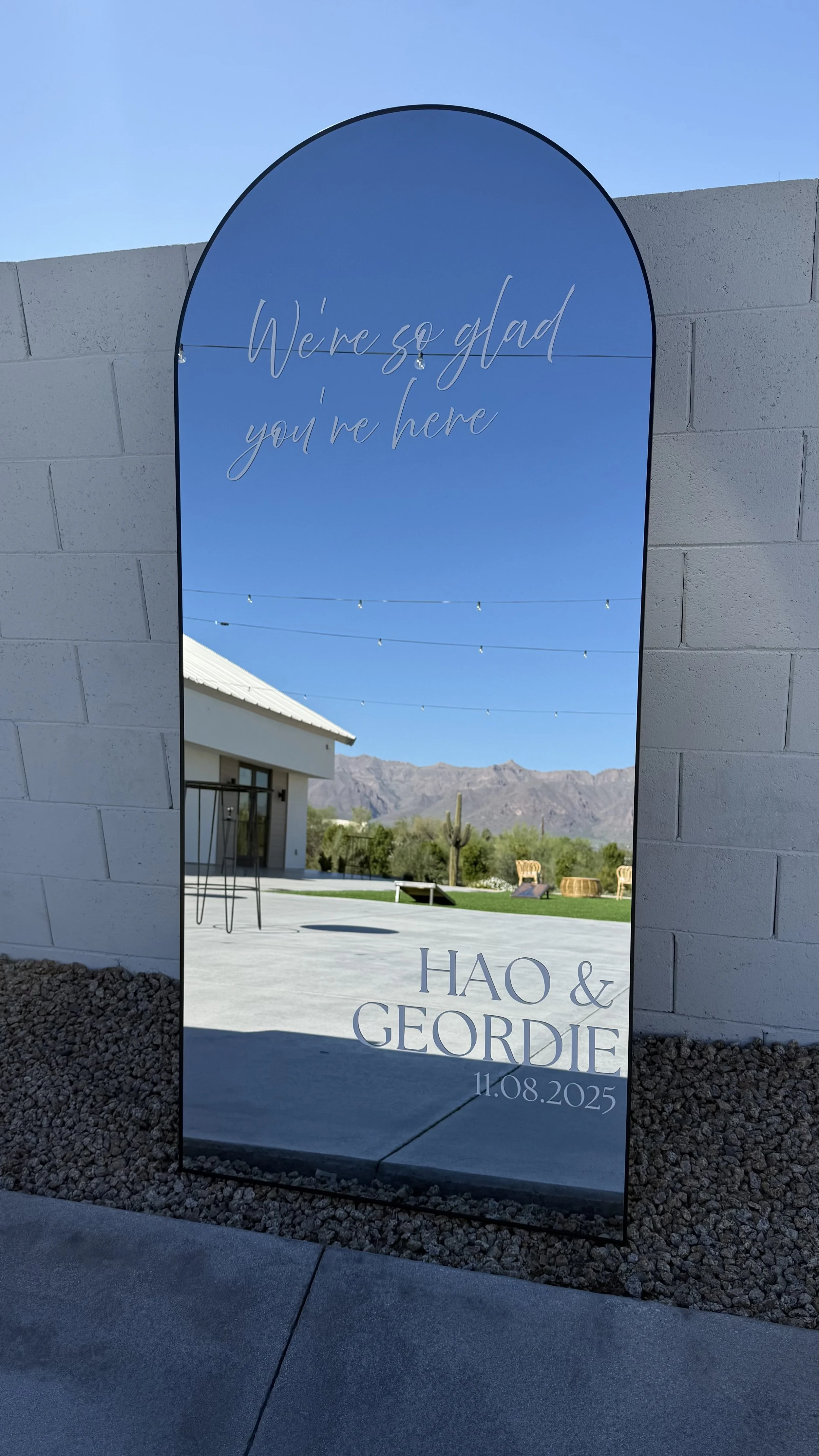 Mirror Sign