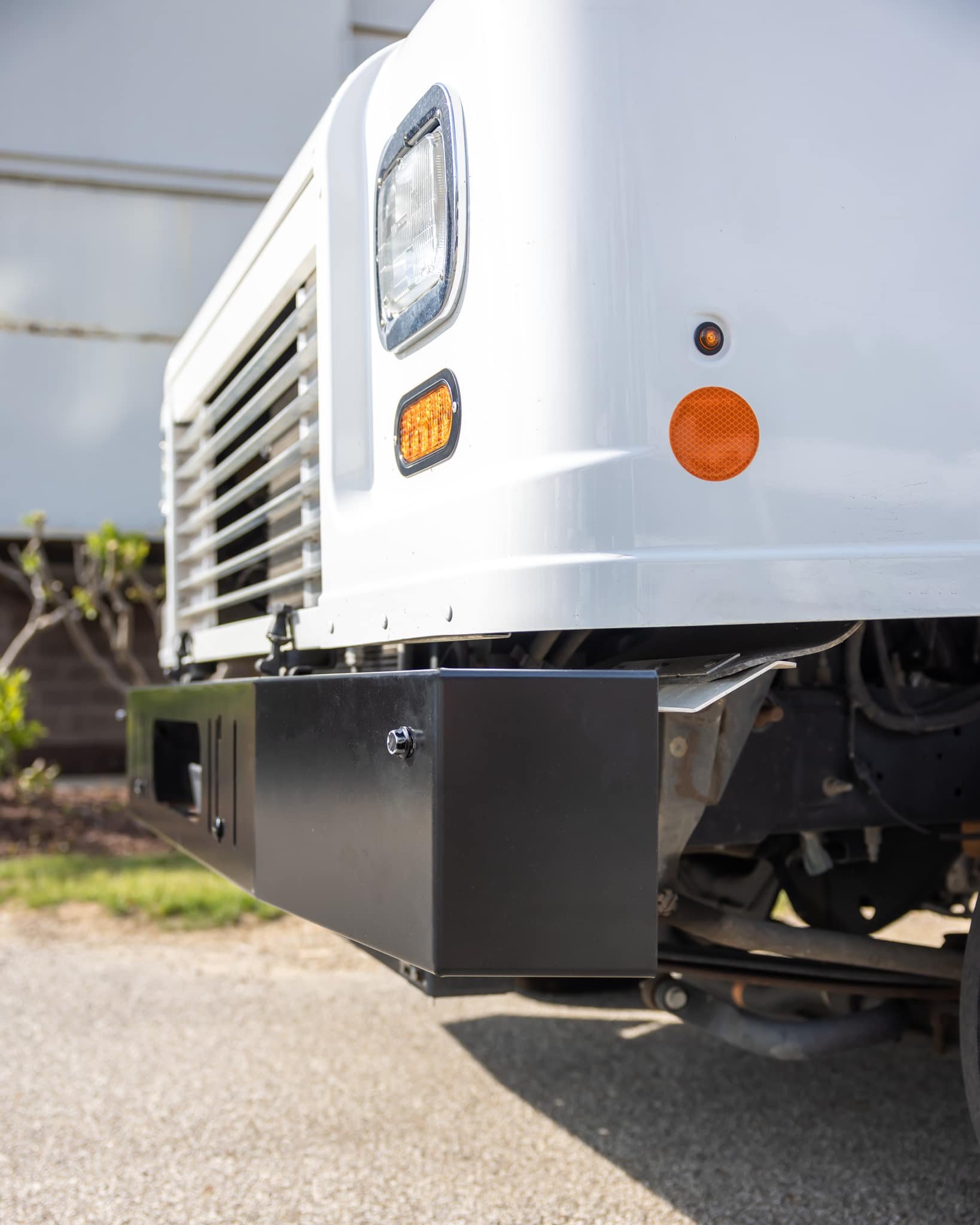 Universal front mount step van bumper - view 5