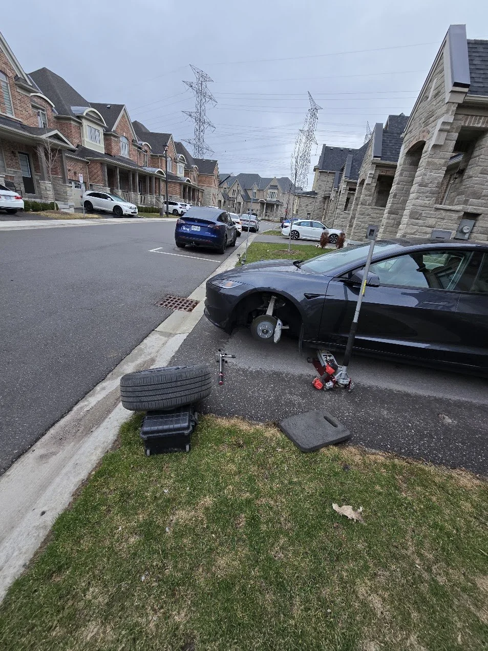 Sprint tire change, Tesla Model 3 in Ajax, Ontario.