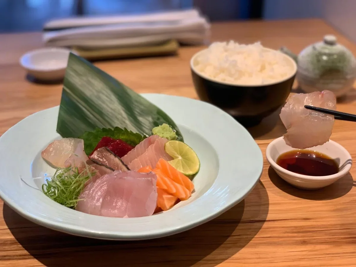Umi sashimi lunch, photographed in 2019