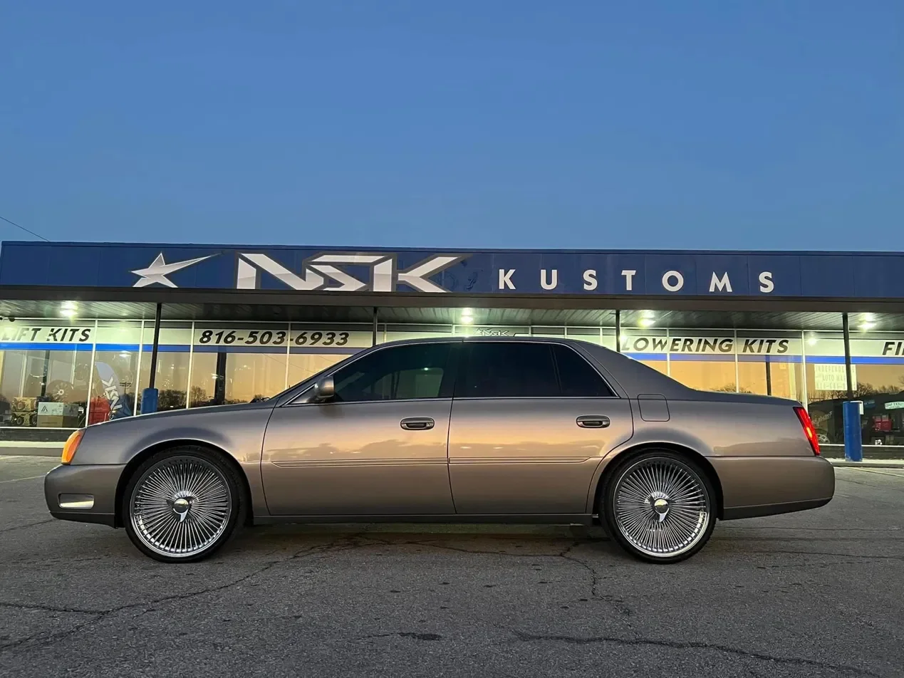 Cadillac DTS Player Wire Wheels