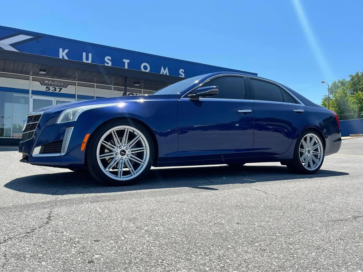 Cadillac CTS MOMO Barletta