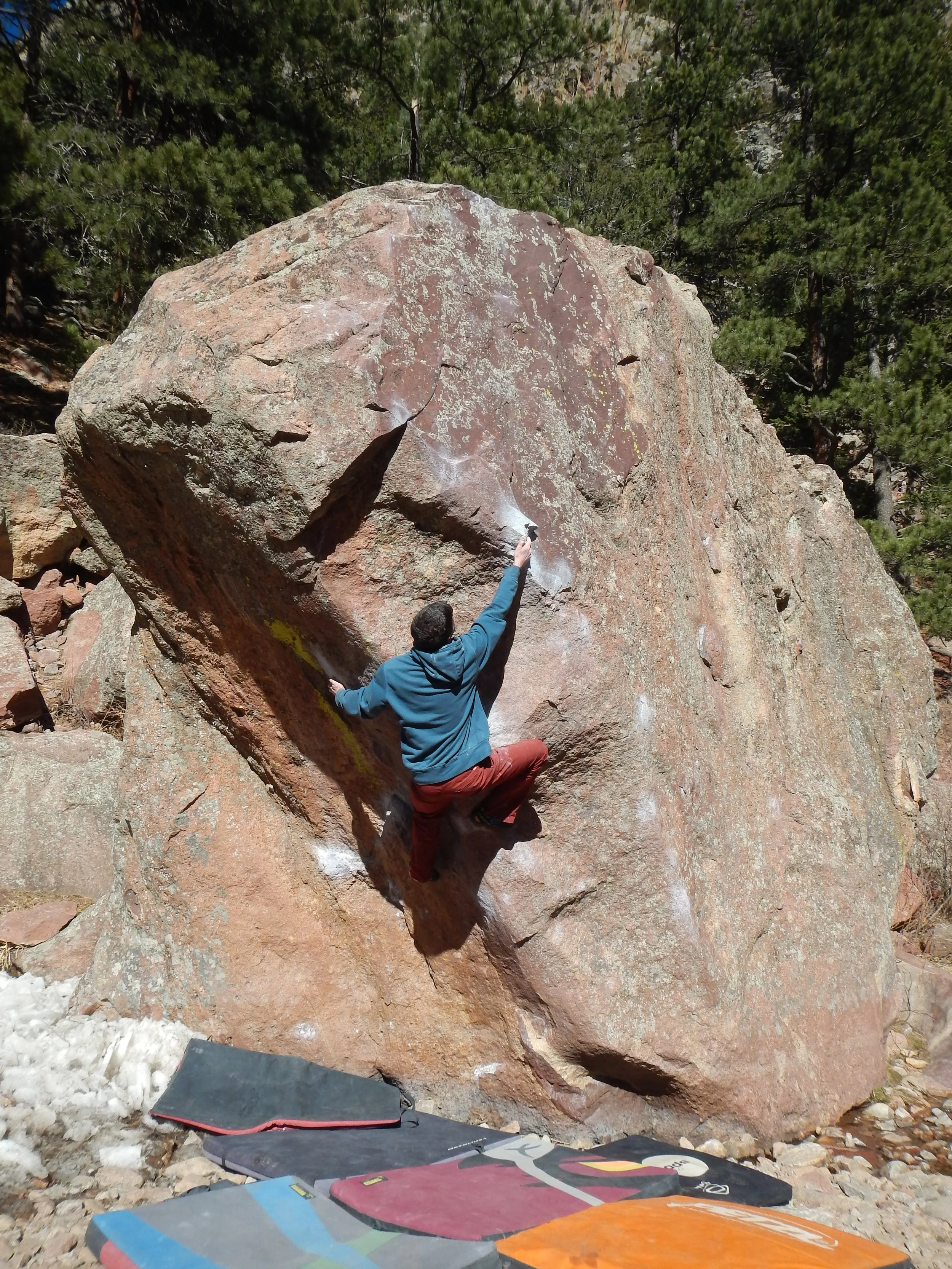 Outdoor bouldering social club and movement coaching in Boulder with Rope Wranglers
