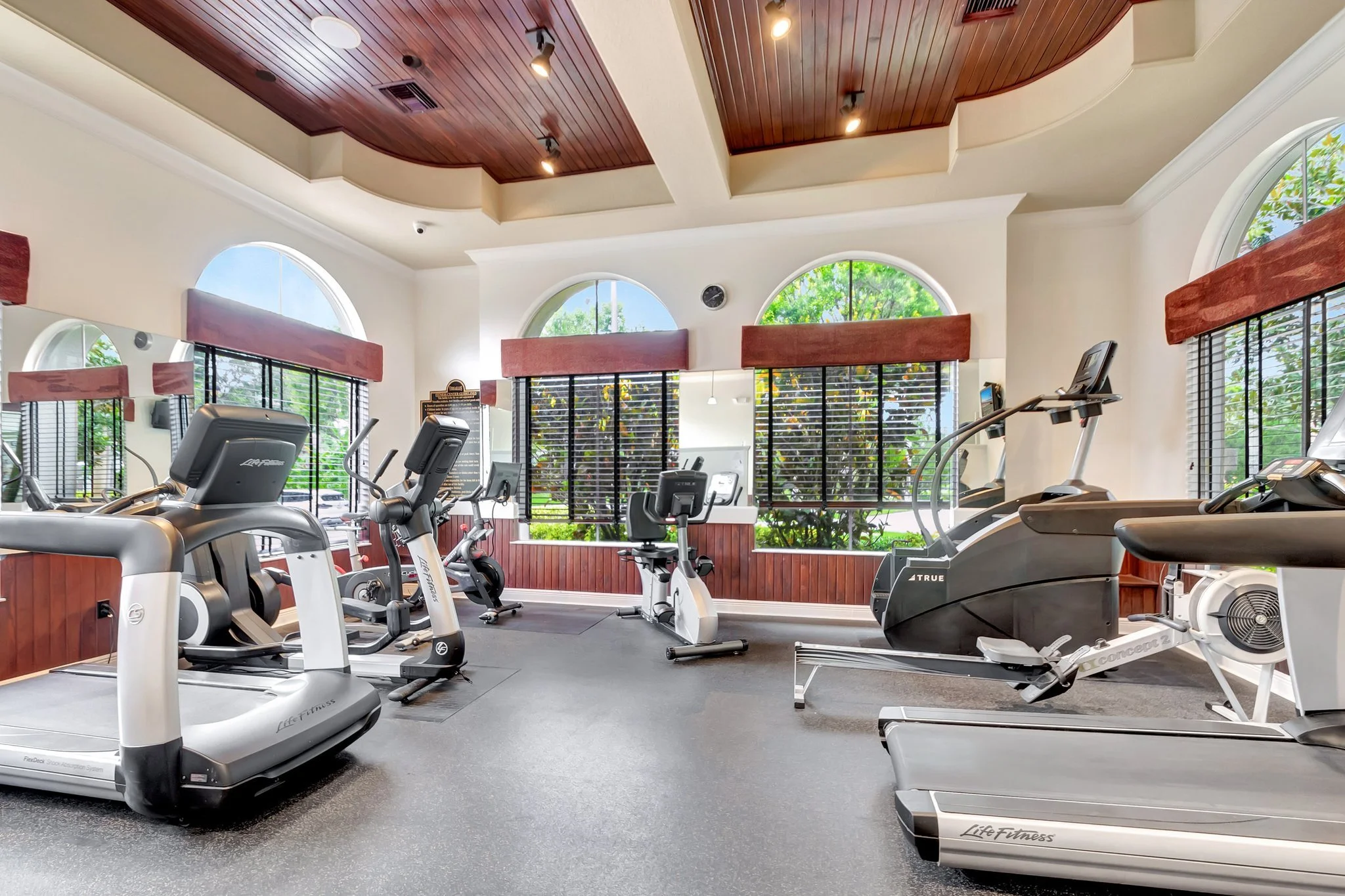 Versailles fitness center 2