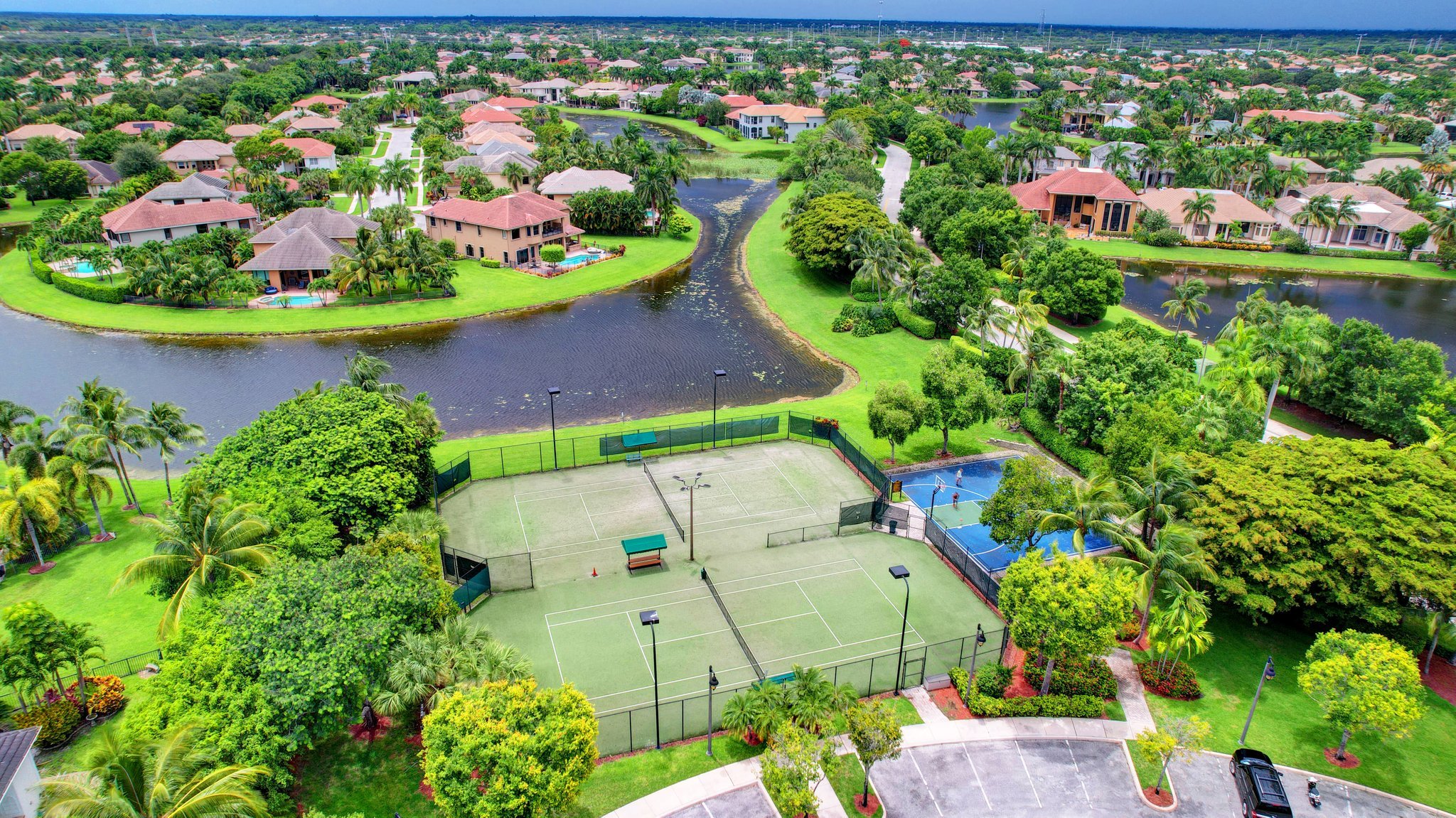 Versailles tennis and basketball courts aerial
