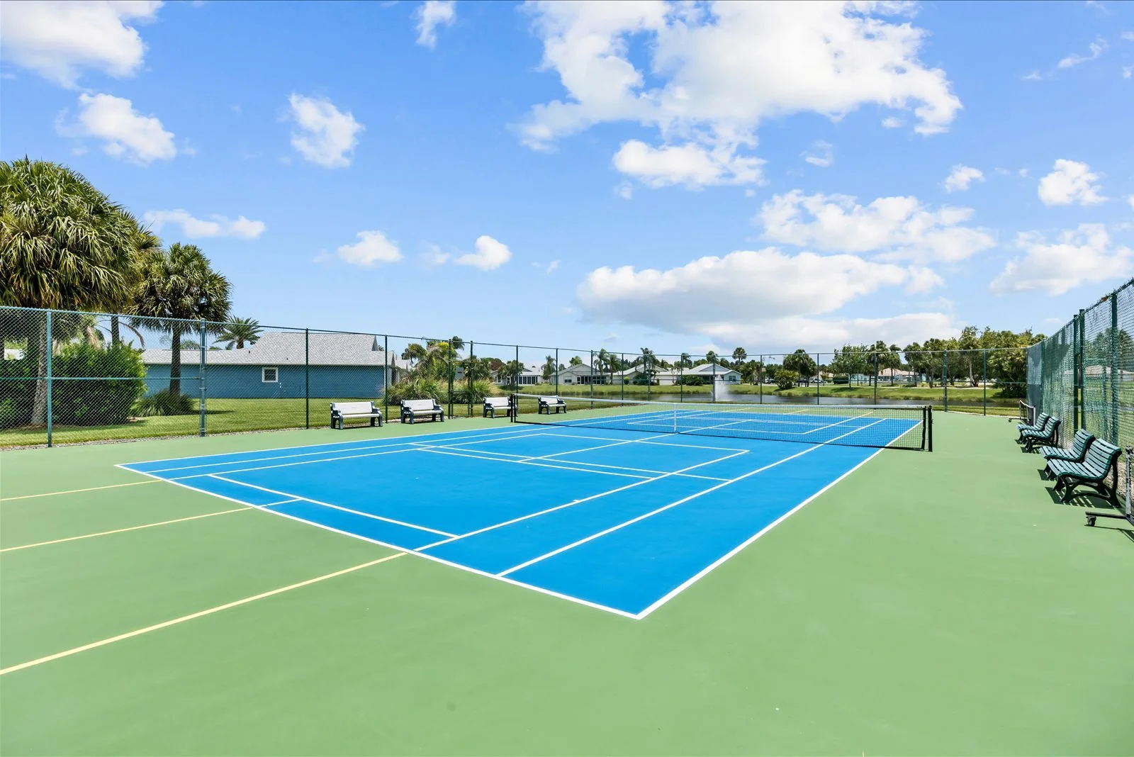 Palm Grove pickleball and tennis courts