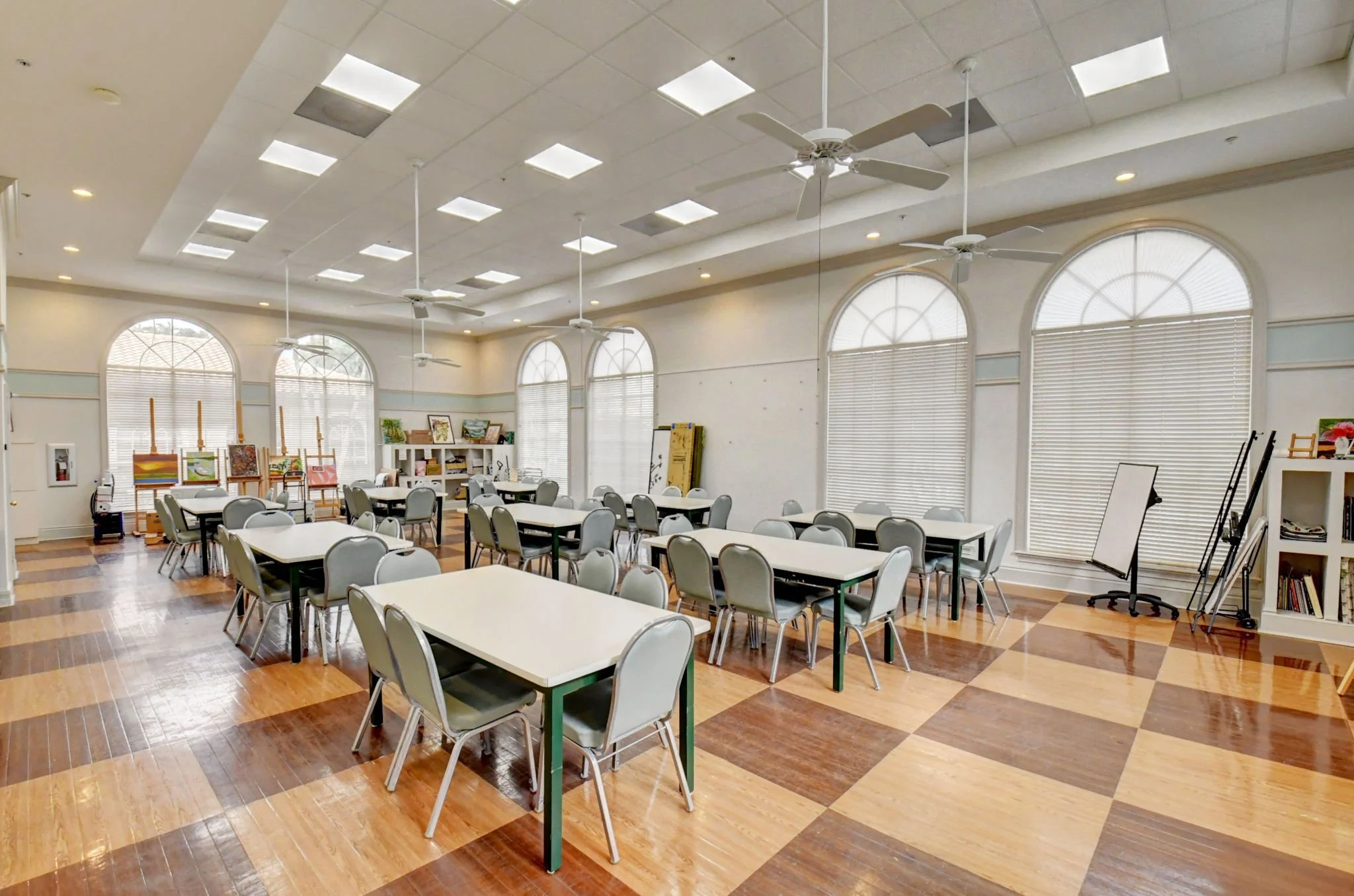 Billiards room alternate angle