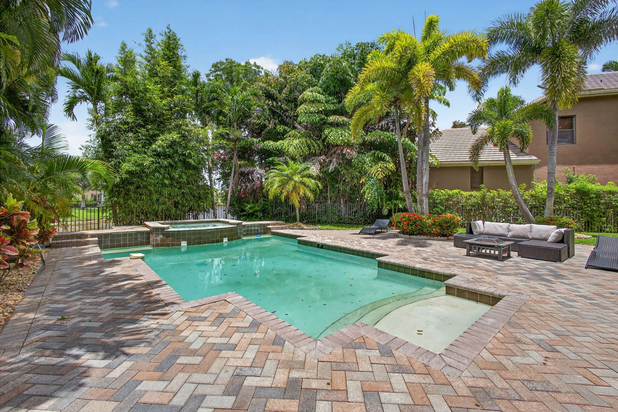 Pool and lounge seating