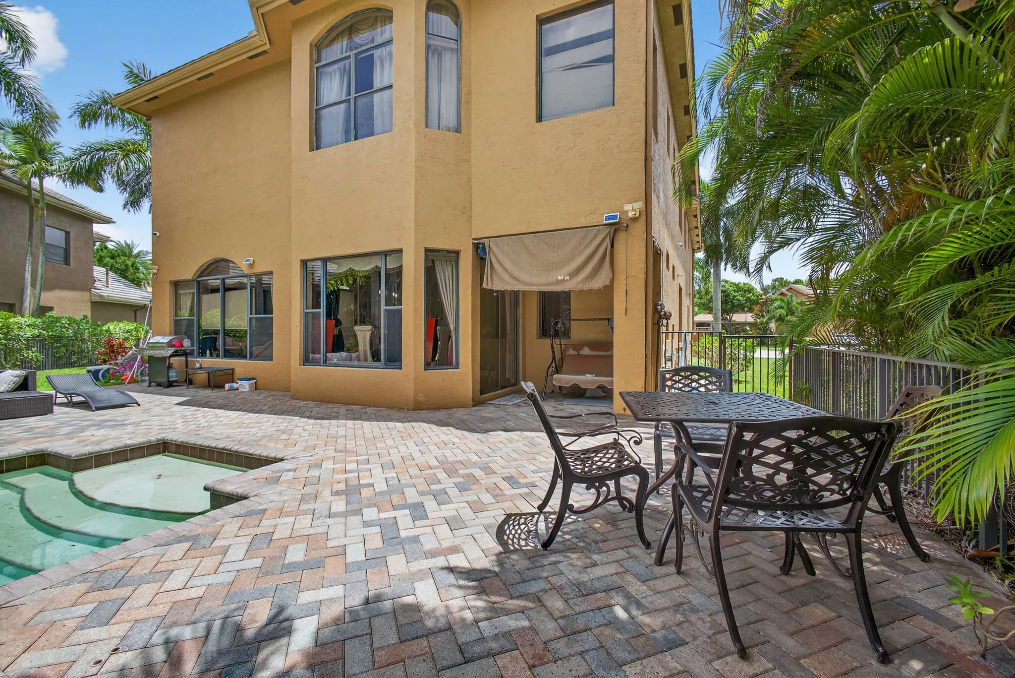 Rear patio dining area
